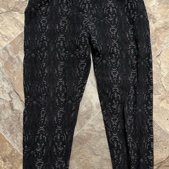 Kismet leggings size large - Picture 1 of 2